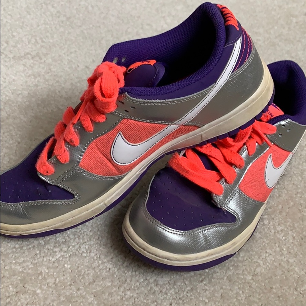 Women’s Nike shoes